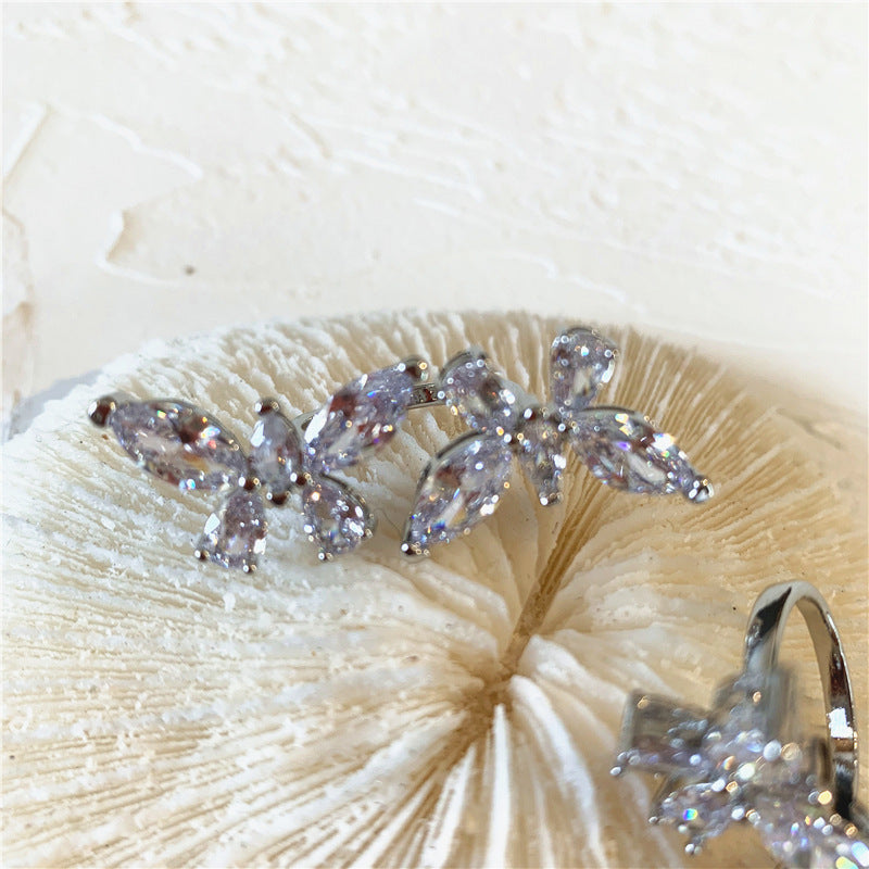 Models Style Mild Luxury High-grade Zircon Butterfly Open Rings