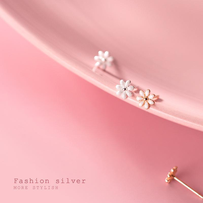 Sier Fresh Mori Small White Flower Cute Earrings