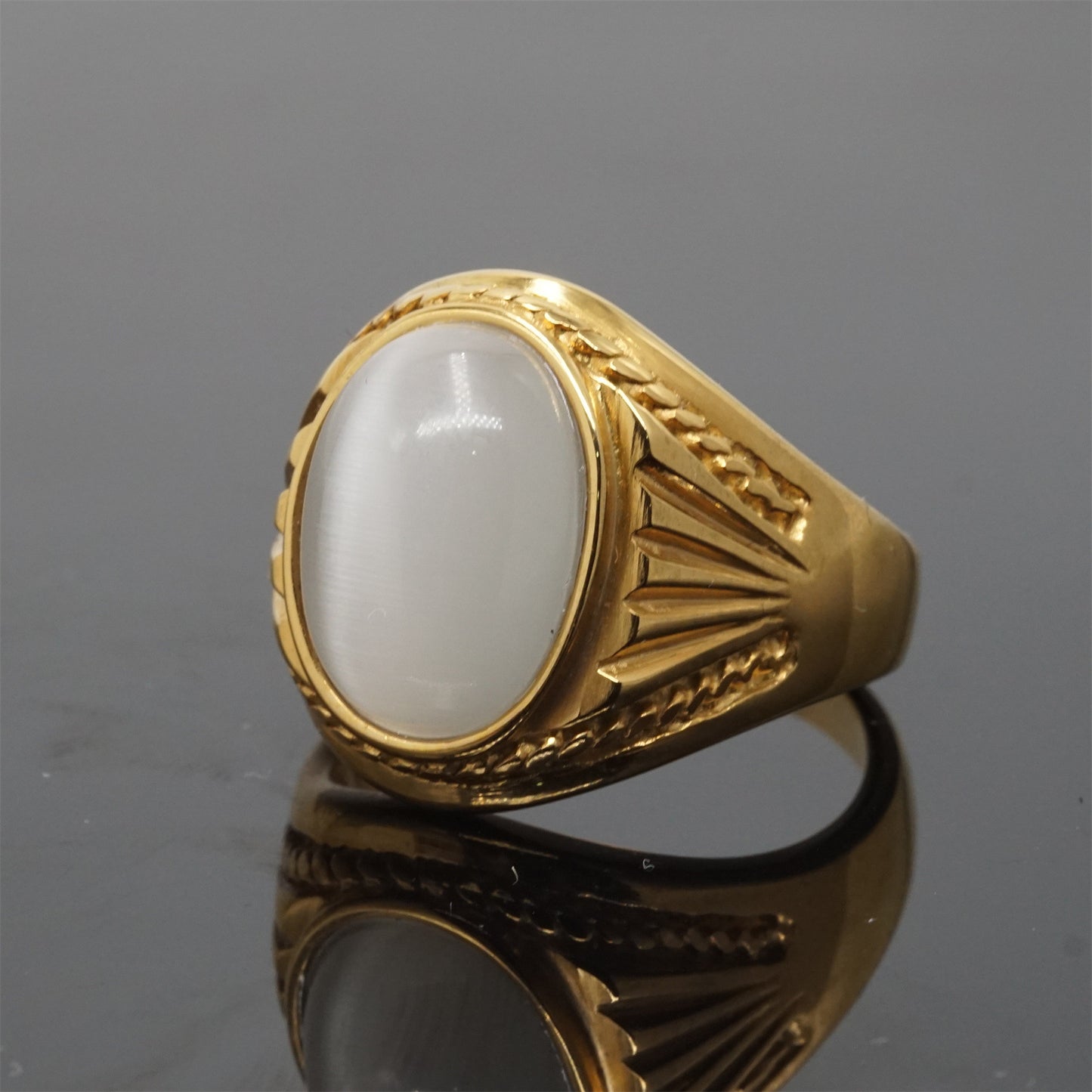 Women's & Men's Trendy Titanium Steel Inlaid Graceful Fashionable Rings