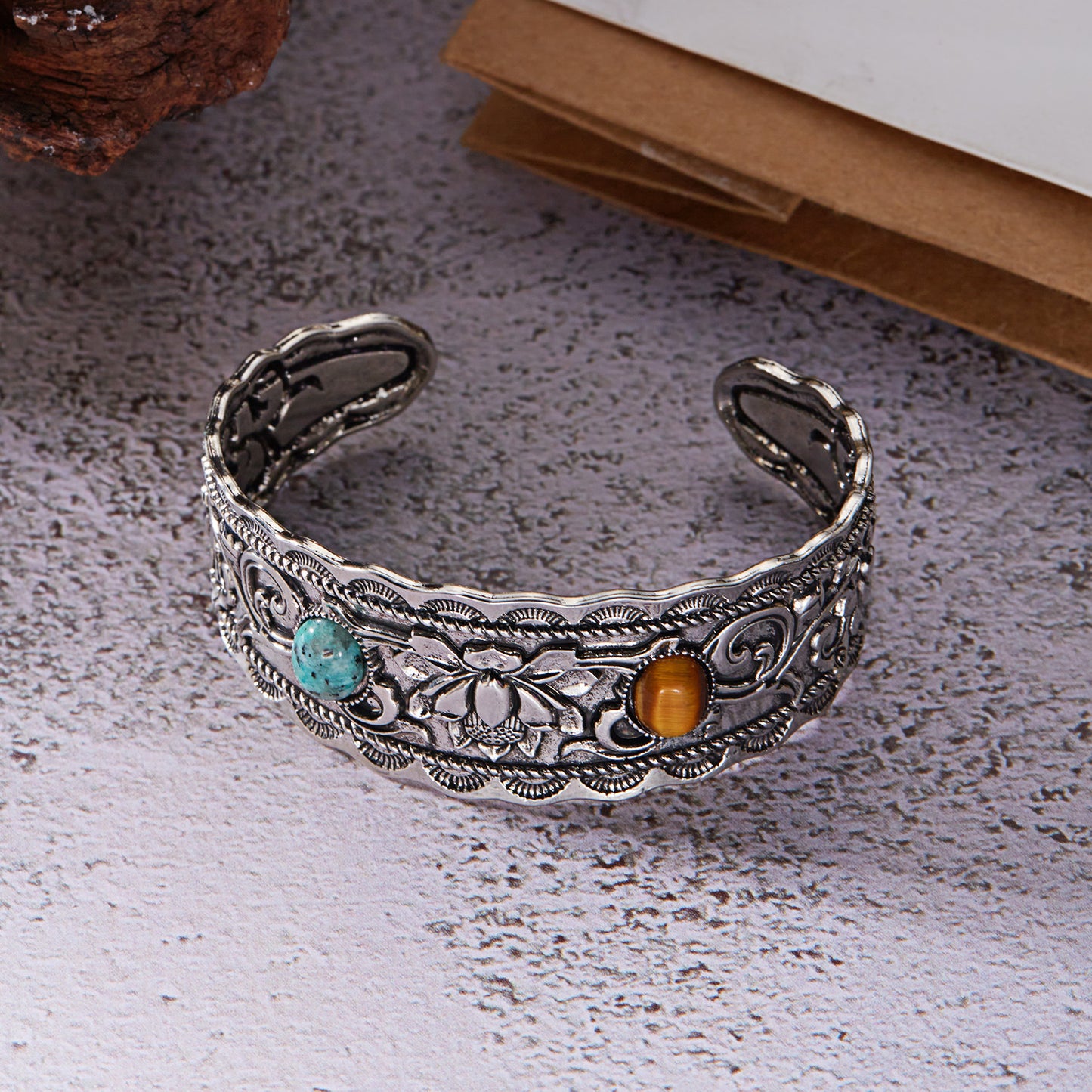 Women's Navajo Style Oval Turquoise Retro Two-tone Bracelets