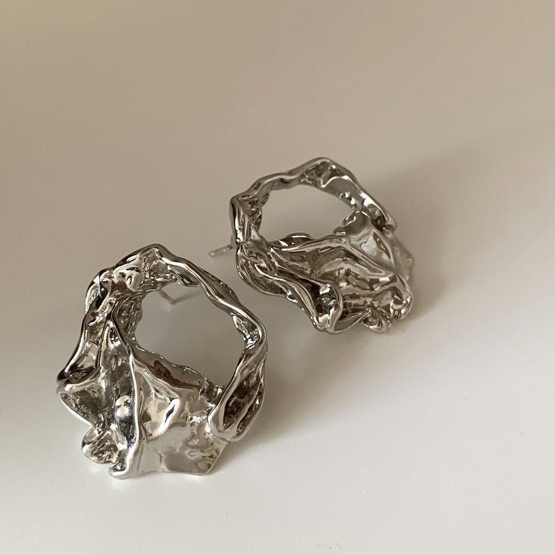 Women's Simple Irregular Metallic Affordable Luxury Fashion Niche Rings