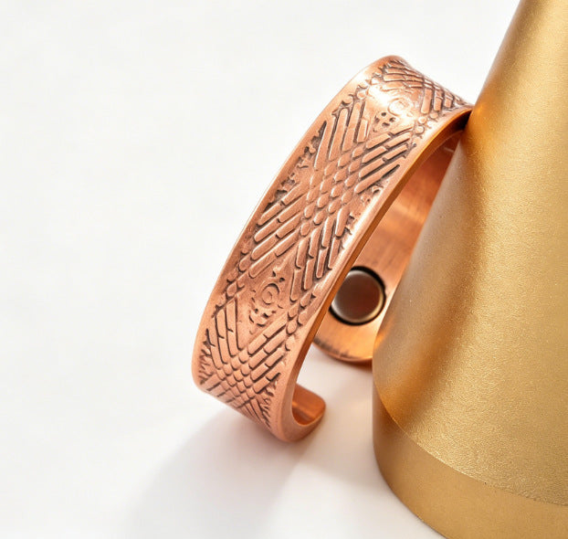 Bronze Creative Pattern Magnet Retro Fashion High Sense Ring