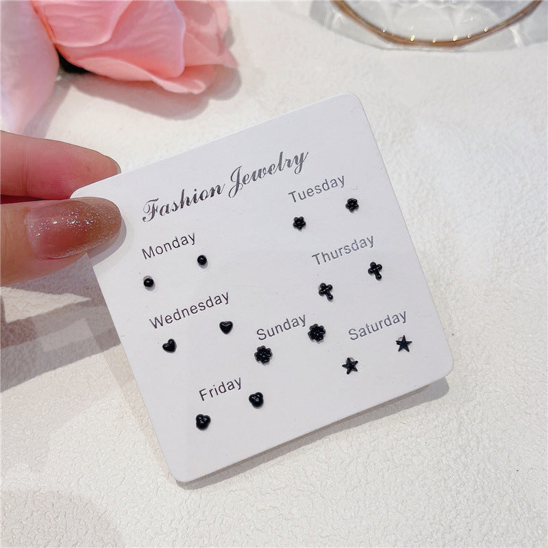 Mini Ear Plastic Bar Suit Small Heart Earrings