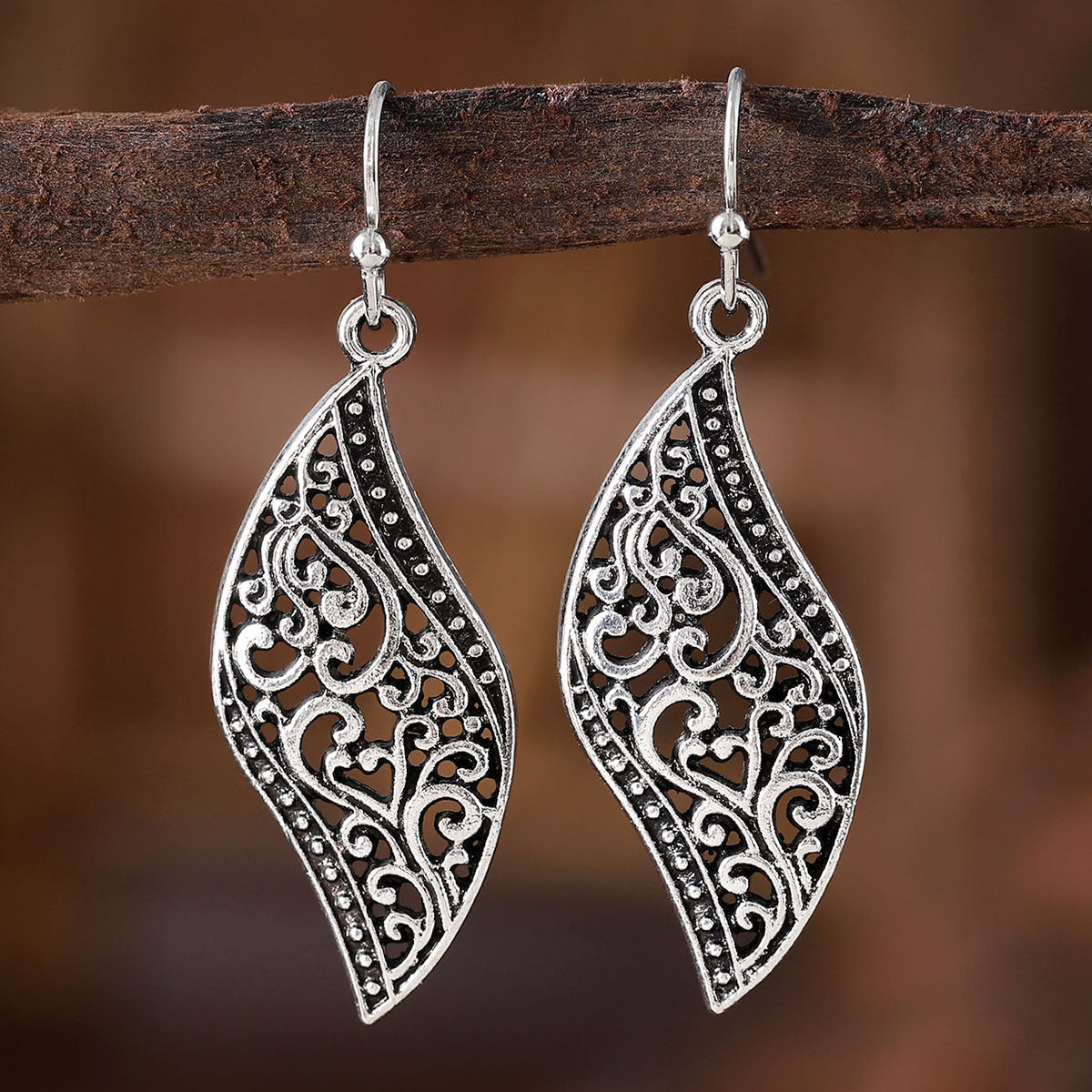 Retro Ethnic Style Geometric Hollow Carved Earrings