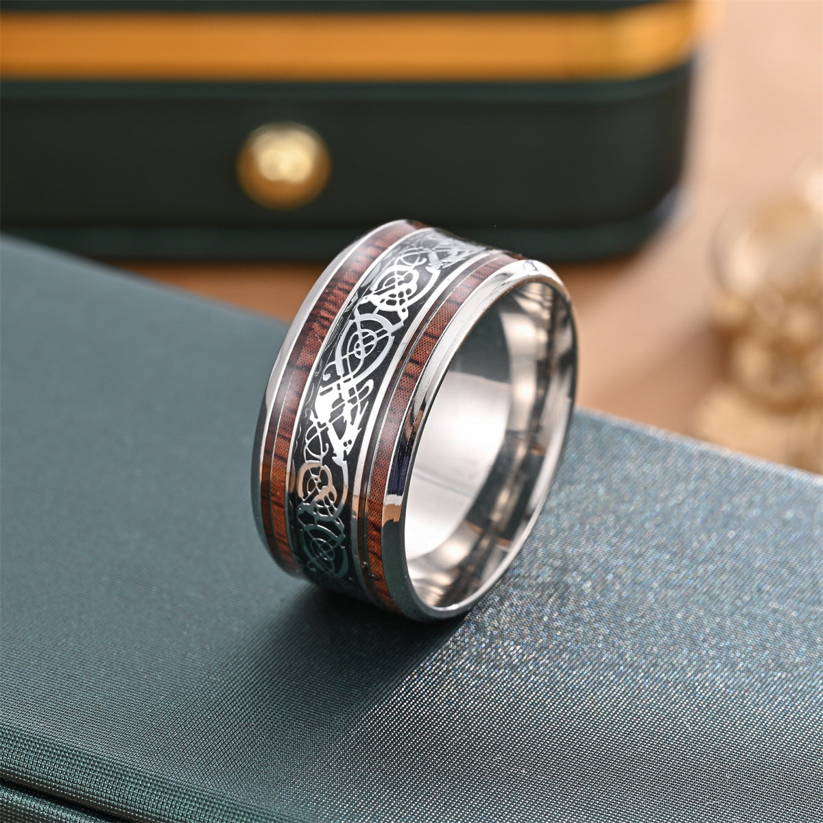 Light Luxury Style Personality Retro Cool Spider Rings