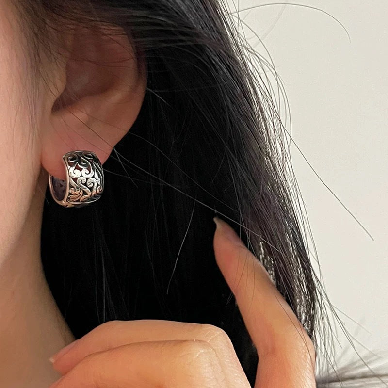 Women's Round Retro Vintage Fashion Pattern National Ear Earrings