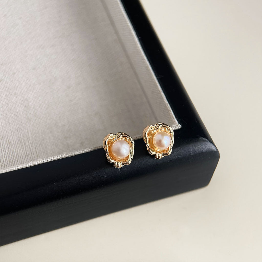 Geometric Ear Personality Simple Natural Pearl Earrings