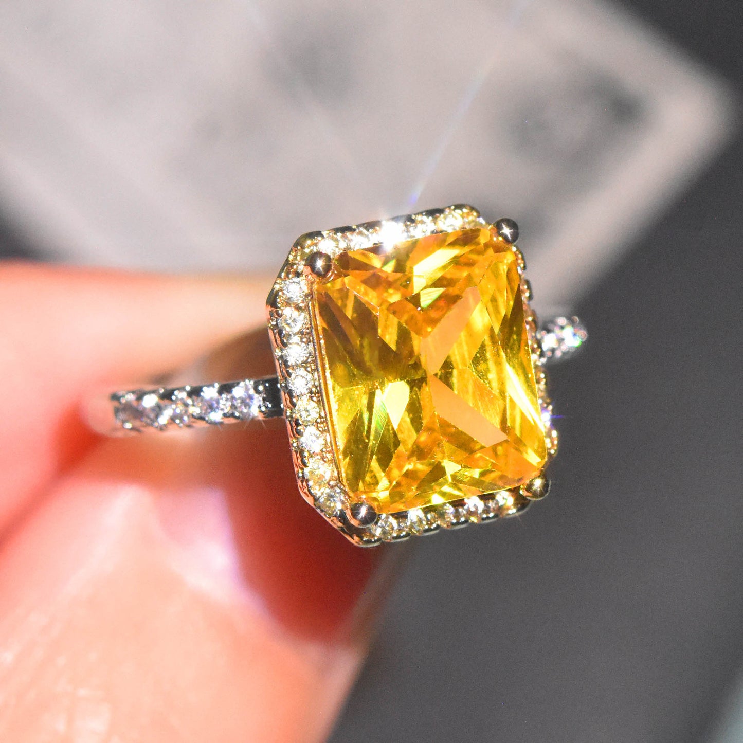 Women's Two-tone Classic Princess Square Pink Crystal Rings