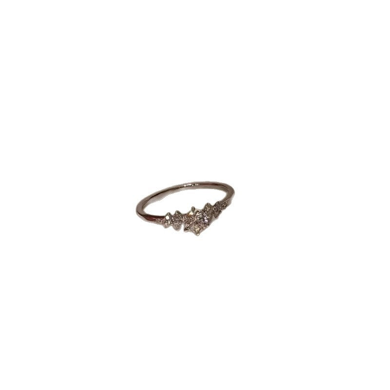 Shiny Very Fine Female Design Light Luxury High Sense Fashion Rings