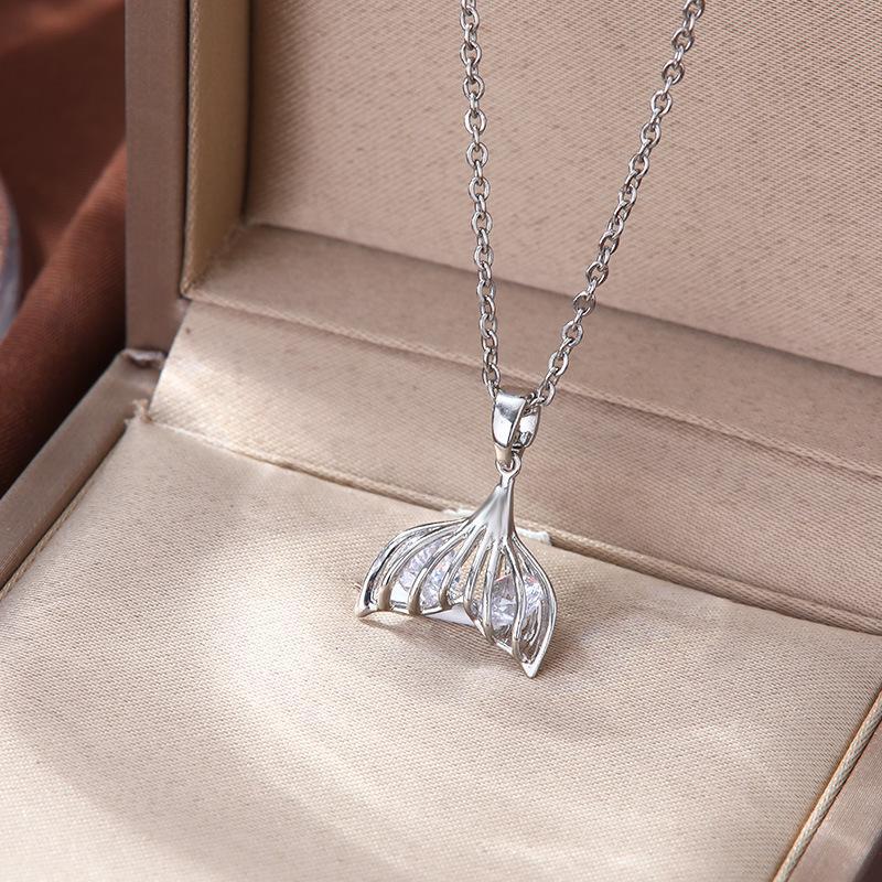 Women's Ornament High-grade Exquisite Affordable Luxury Fashion Necklaces