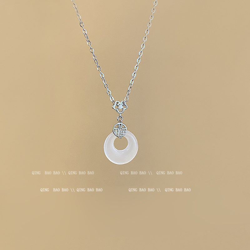Women's Versatile High Sense Short Pearl Design Necklaces