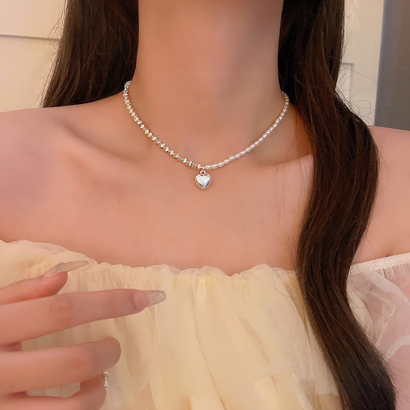 Women's Attractive Fashionable Pearl Clavicle Love Necklaces