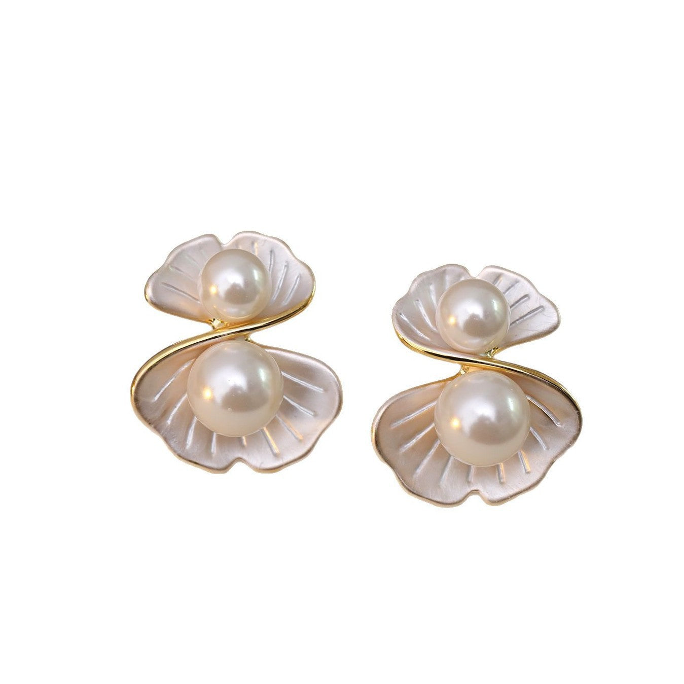 Women's Ginkgo Unique Dignified Generous Style Shell Simple Stud Earrings
