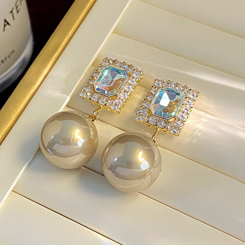 Shining Diamond Irregular Round Female Special Earrings