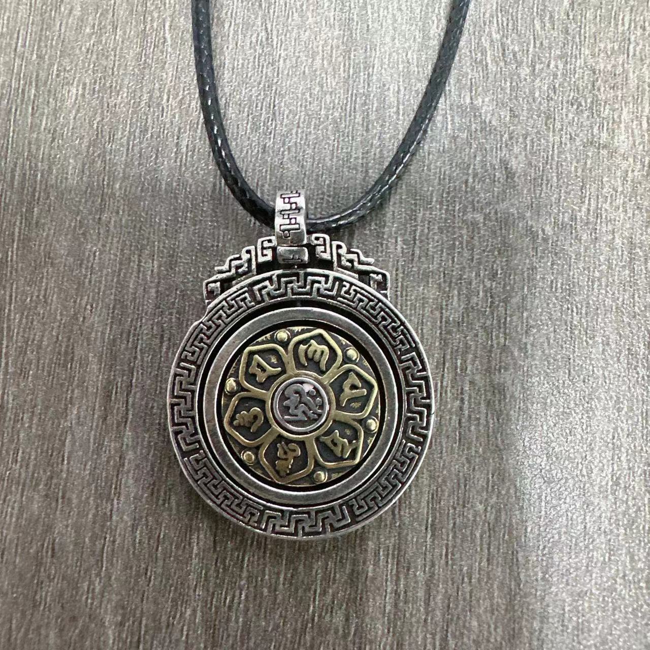 Men's Retro Heart Sutra Six Words Mantra Protective Necklaces