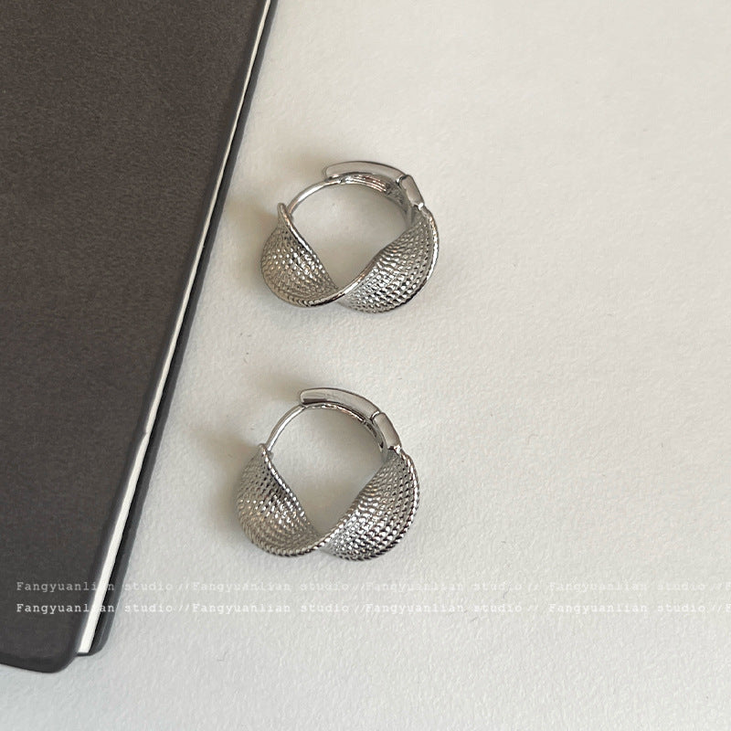 Women's Twisted Hoop Ear Clip Unique Light Luxury Stud Earrings
