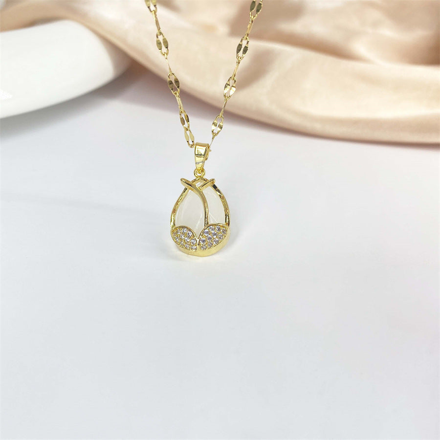Jade Tulip Light Luxury Design Fresh Flowers Necklaces