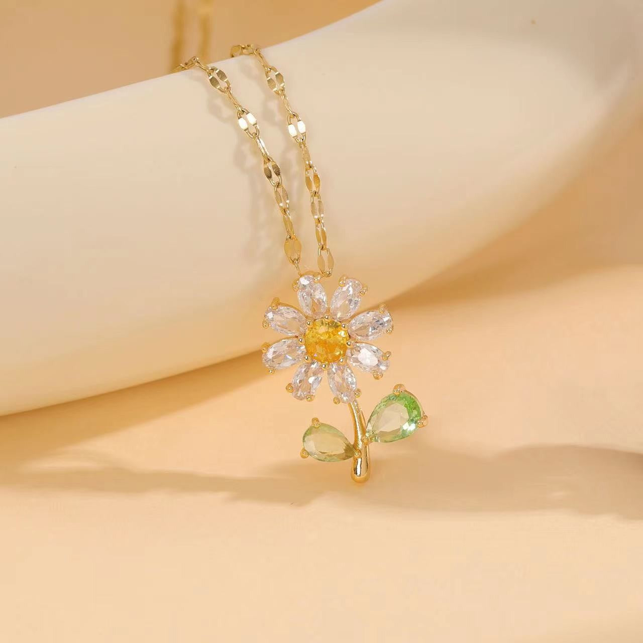 Titanium Steel Diamond Four-leaf Flower Female Necklaces