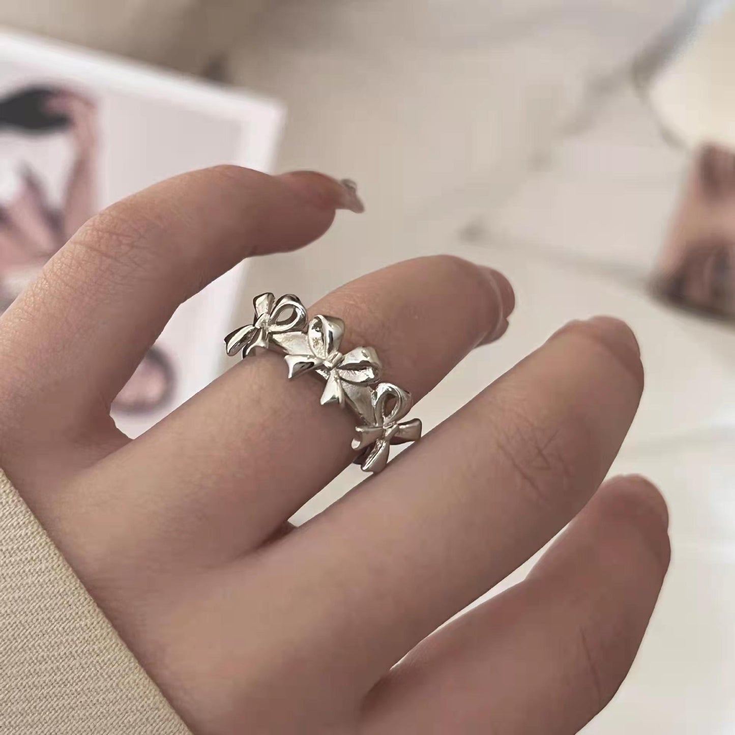 Cool Style Three-dimensional Bow Niche Design Simple Rings