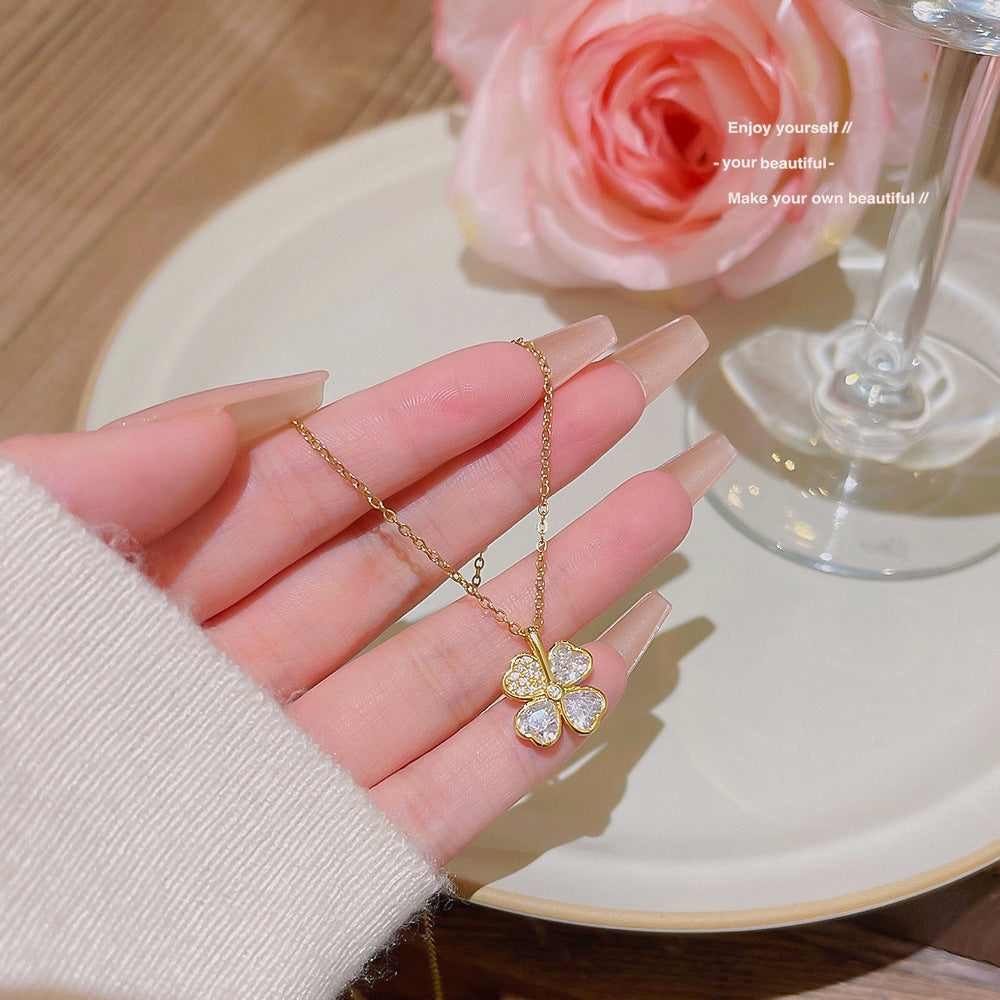Petal Clavicle Chain Female High-grade Light Luxury Necklaces
