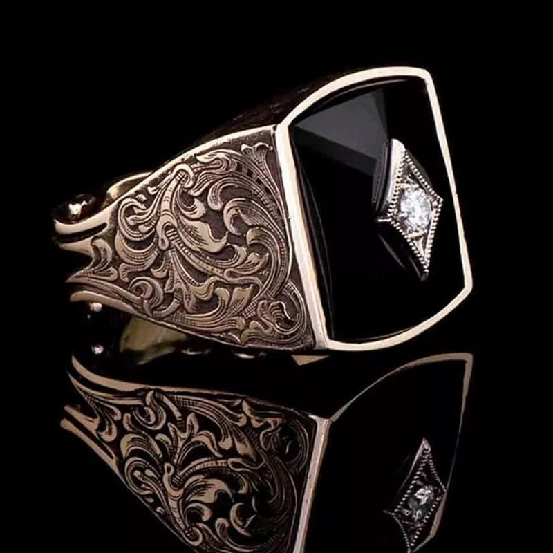 Men's Ornament Snakelike Winding Black Flat Gemstone Vintage Rings