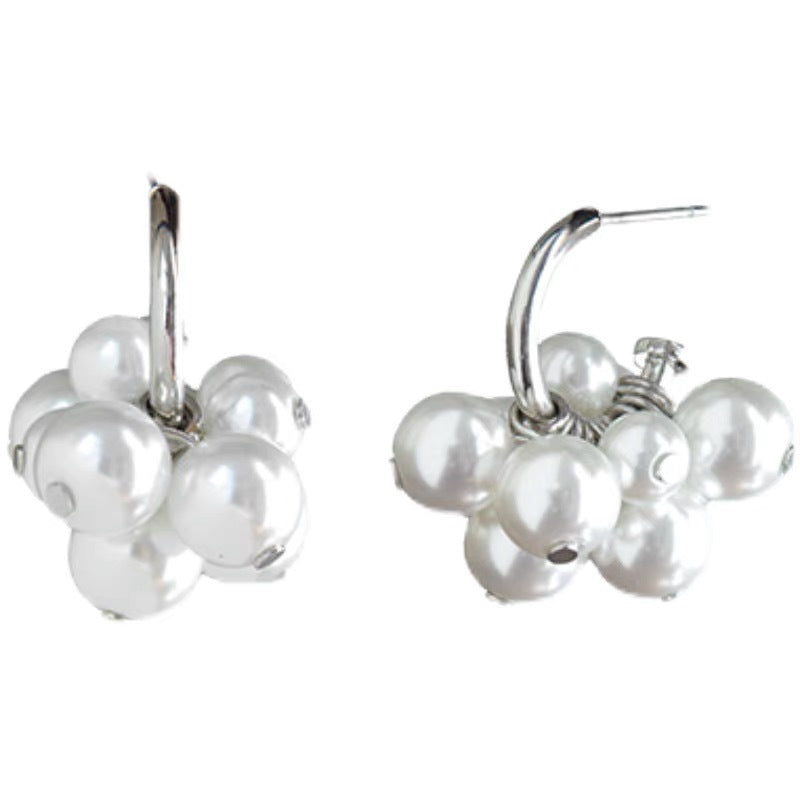 Women's Minority Flower-shaped Pearl Sweet Hot Frosty Style Elegant Earrings