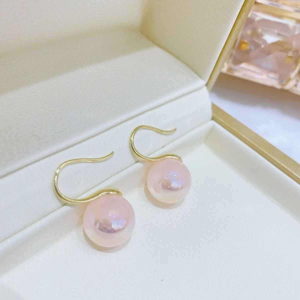 Small High Sense Simple Light Luxury Ear Hook