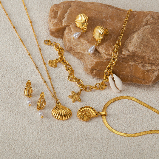 Women's Series Set Of Ornaments Fashion Minority Necklaces