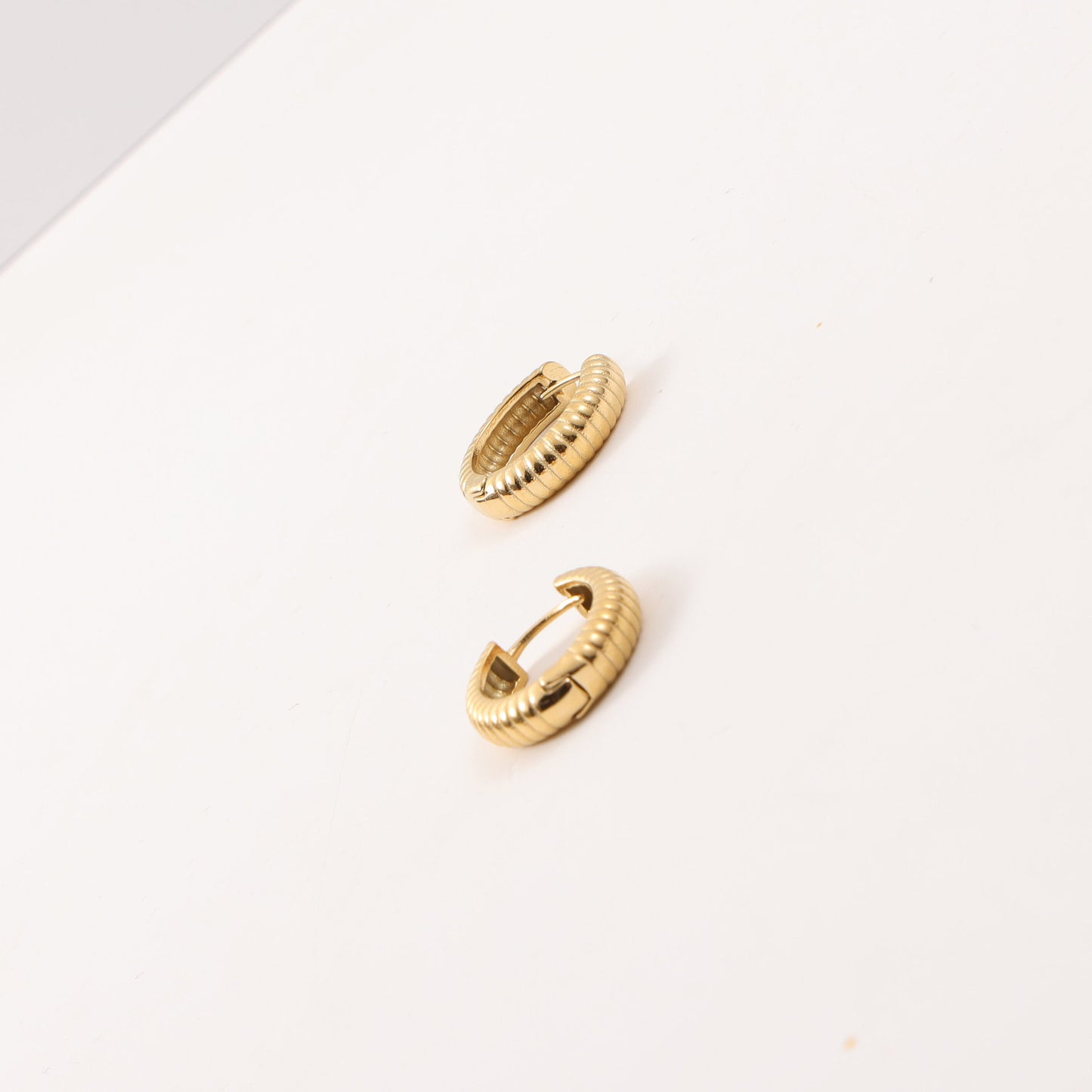 Open Tire Pattern Titanium Steel Gold Earrings