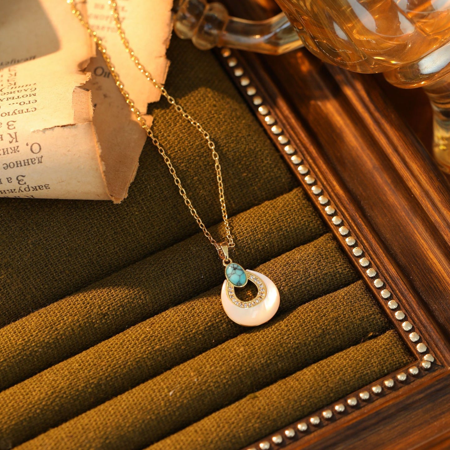Hollow High-grade Blue Turquoise Clavicle Chain Necklace