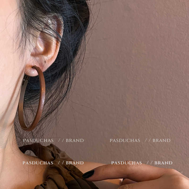 Atmosphere Hoop Design High Class Elegant Earrings