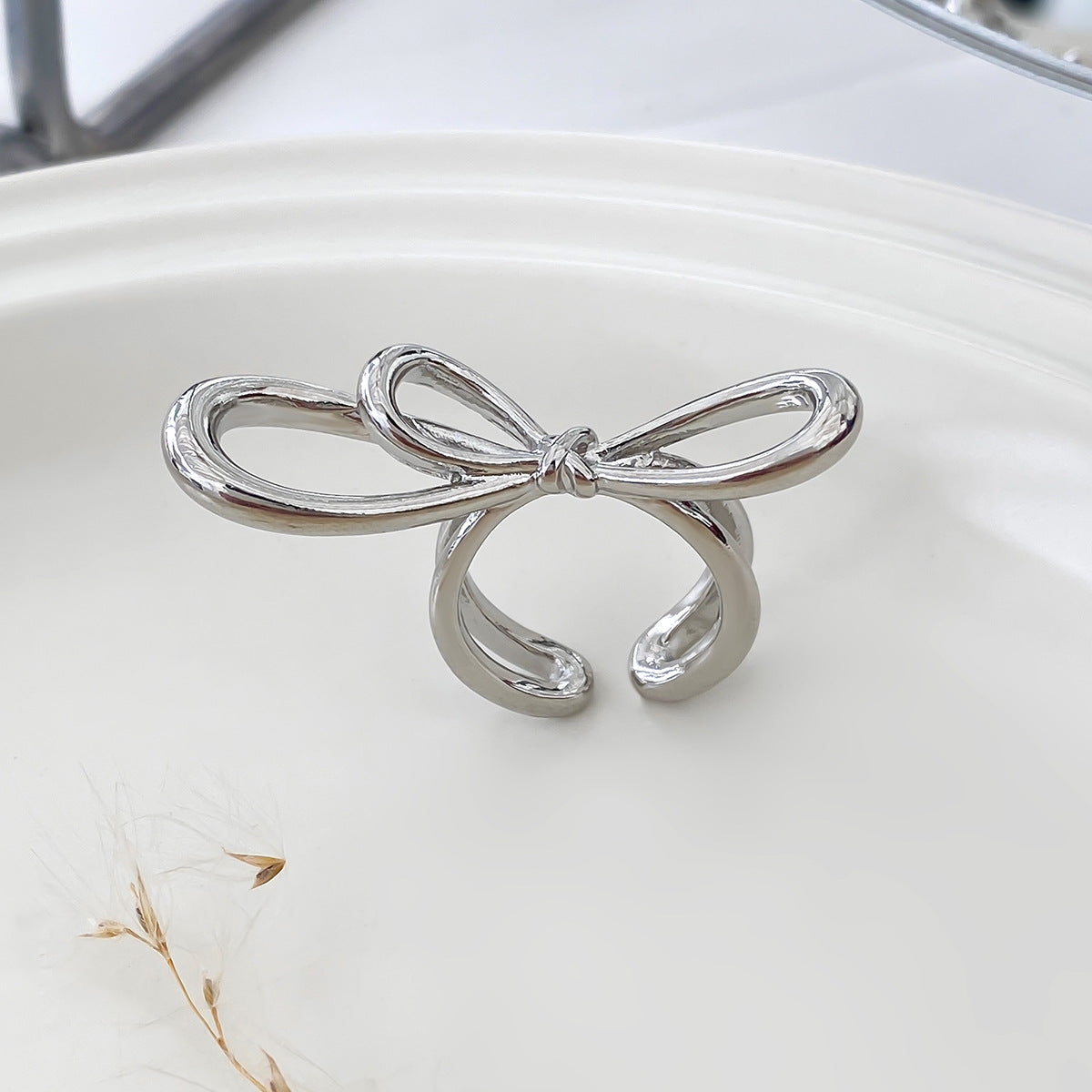 Style Metal Irregular Water Drop Petal Rings
