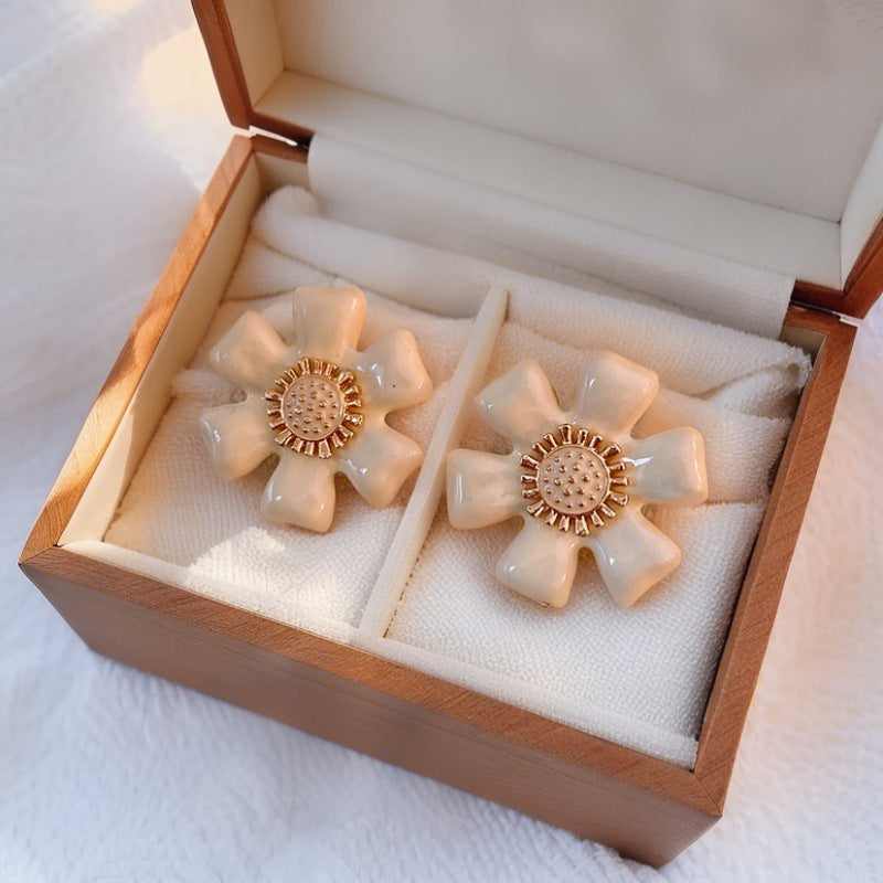 Red Glaze Flowers Retro Simple Versatile Stud Earrings