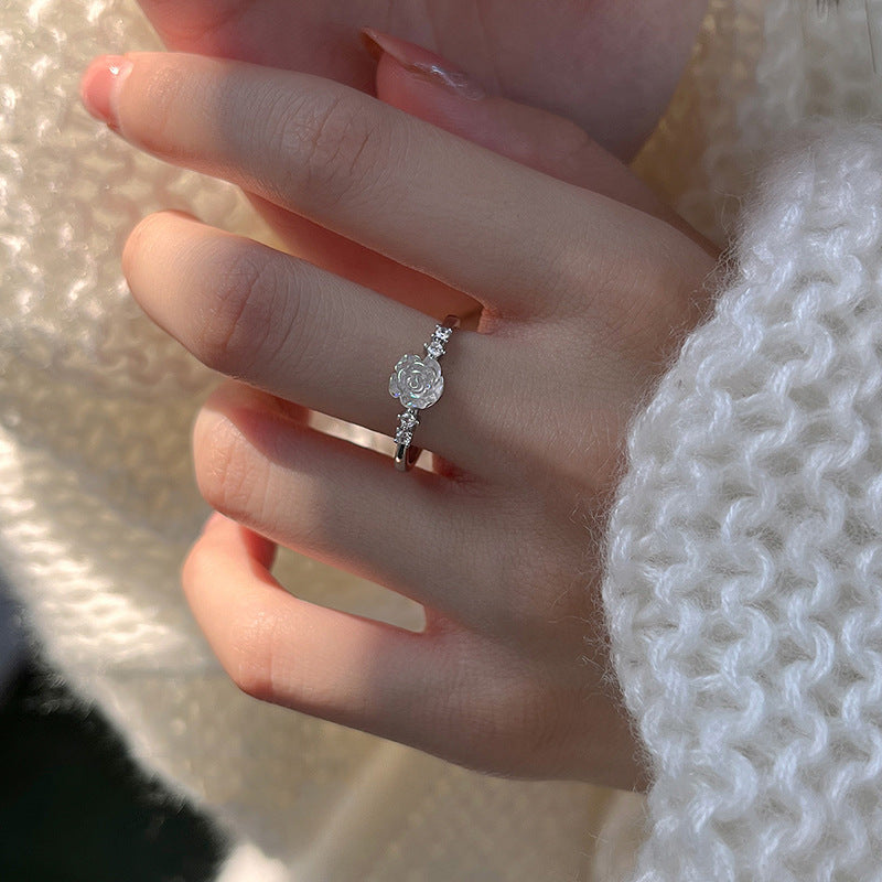 Women's Selection Romantic Rose Fashion Good-looking French Classic Rings