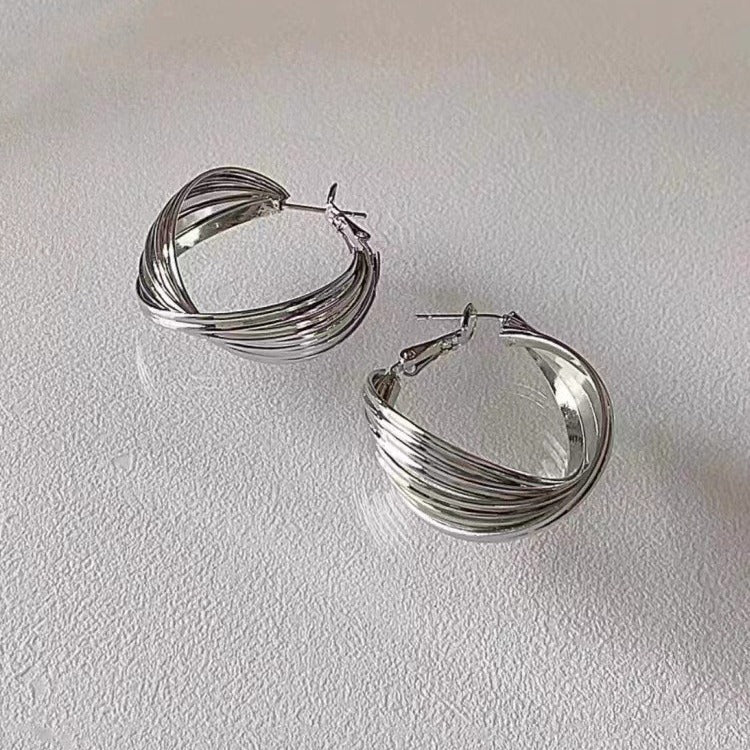 Light Luxury Metal Cold Style Round Simple Fashion Earrings