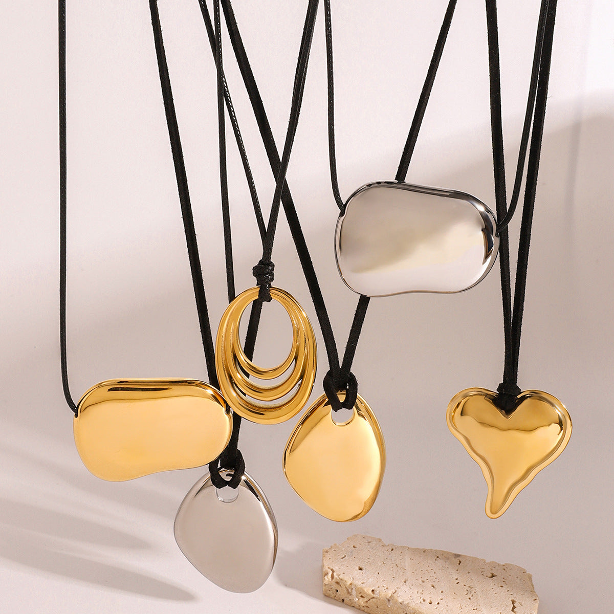 Geometric Irregular High-grade Clavicle Chain Titanium Necklaces