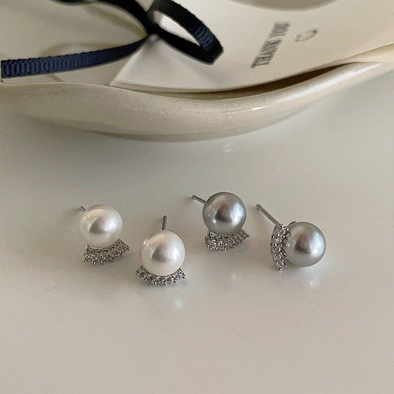 Pearl Female Niche Retro Personality Minimalism Earrings