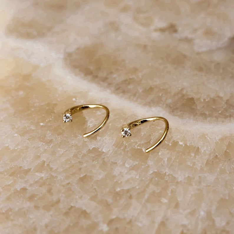 Women's Minimalist Creative Geometric Design Micro Inlaid Zircon French Entry Lux Ear Hook
