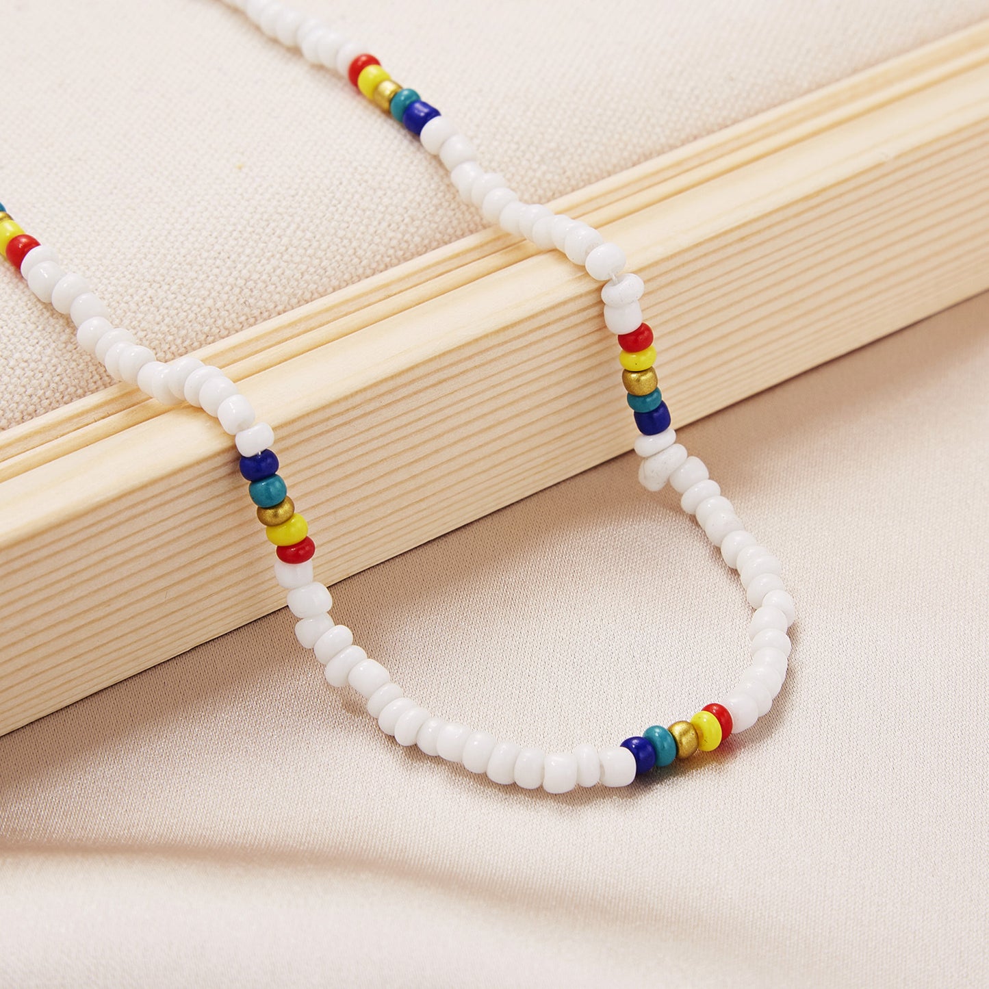 Women's High-grade Bohemian Style Beads Stringed Short Contrast Color Necklaces