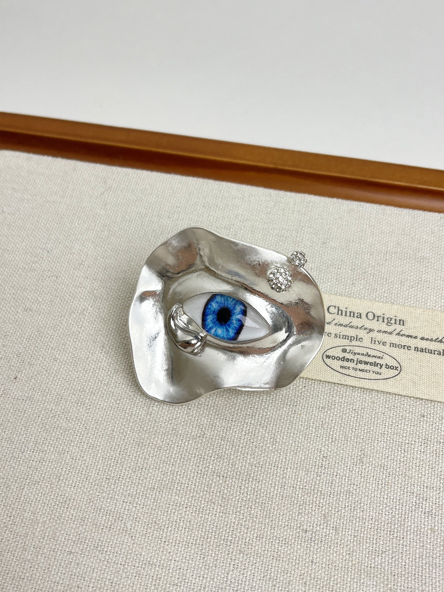 Devil's Eye Female Niche High-grade Light Luxury Retro Rings
