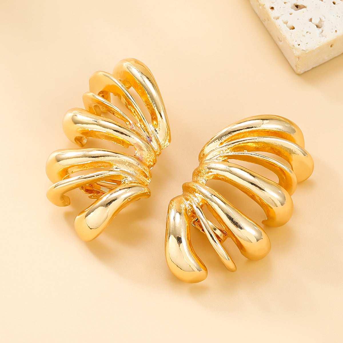 Autumn Metal Alloy Exaggerated Female Spring Flower Earrings