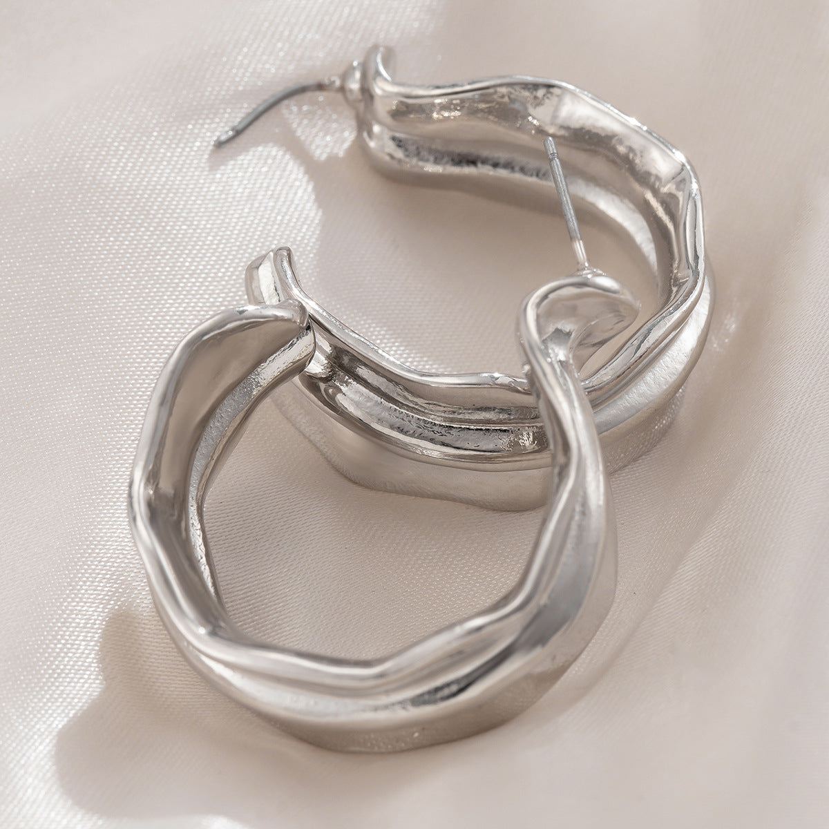 Ornament Simple Niche Spiral Pattern Conch Earrings