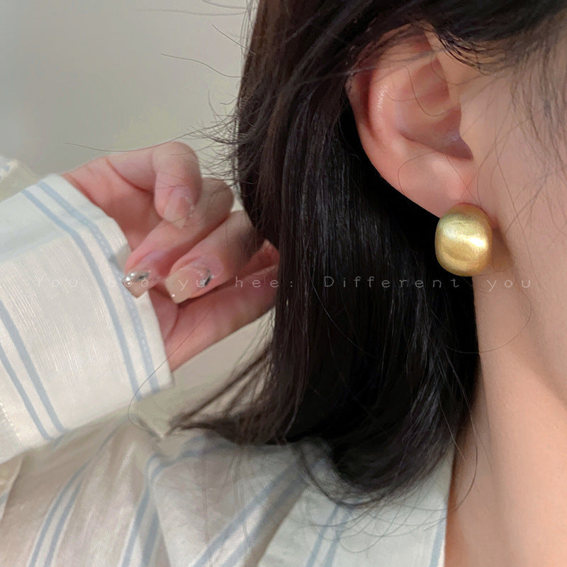Women's Brushed Curved For Retro Style Simple Graceful Earrings