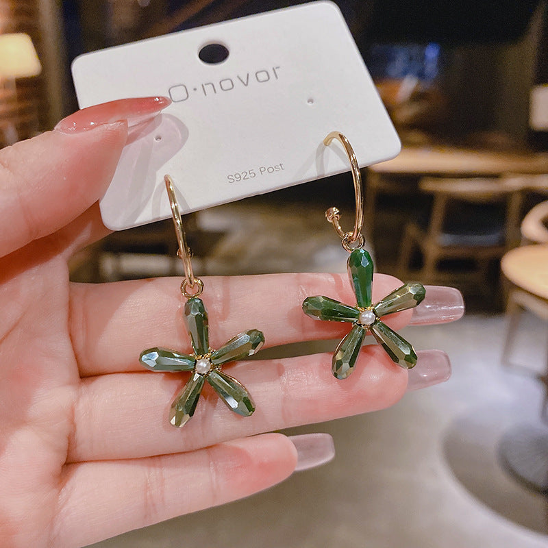 Simple Female Sier Light High-grade Small Ear Earrings