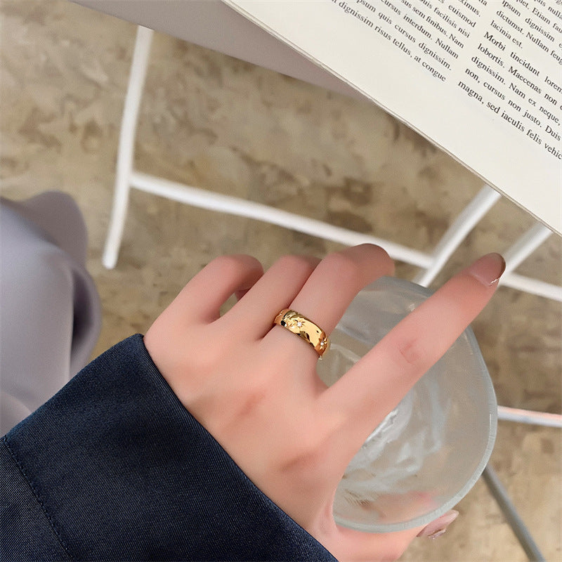Titanium Steel Gold-plated Diamond Eight Awn Rings