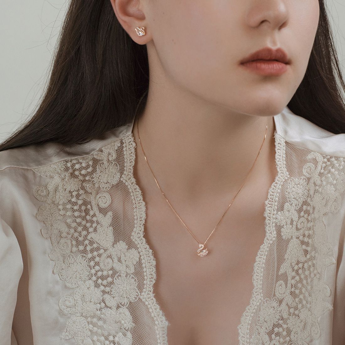 Women's Minority Elegant Design Clavicle Chain Valentine's Necklaces