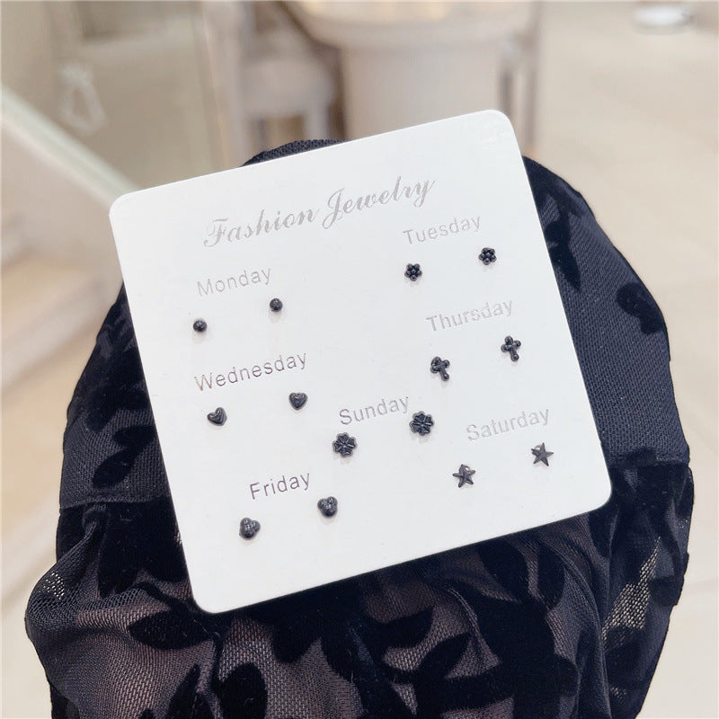 Mini Ear Plastic Bar Suit Small Heart Earrings