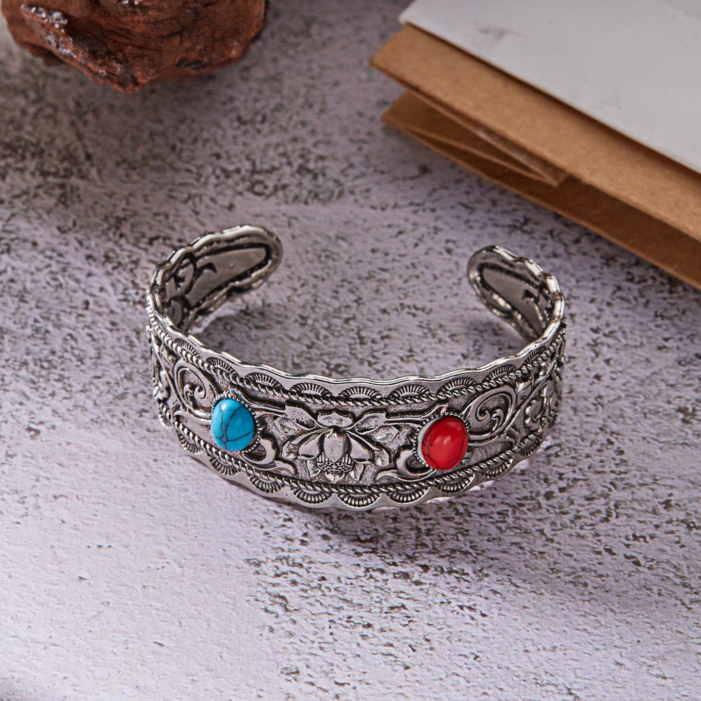 Women's Navajo Style Oval Turquoise Retro Two-tone Bracelets