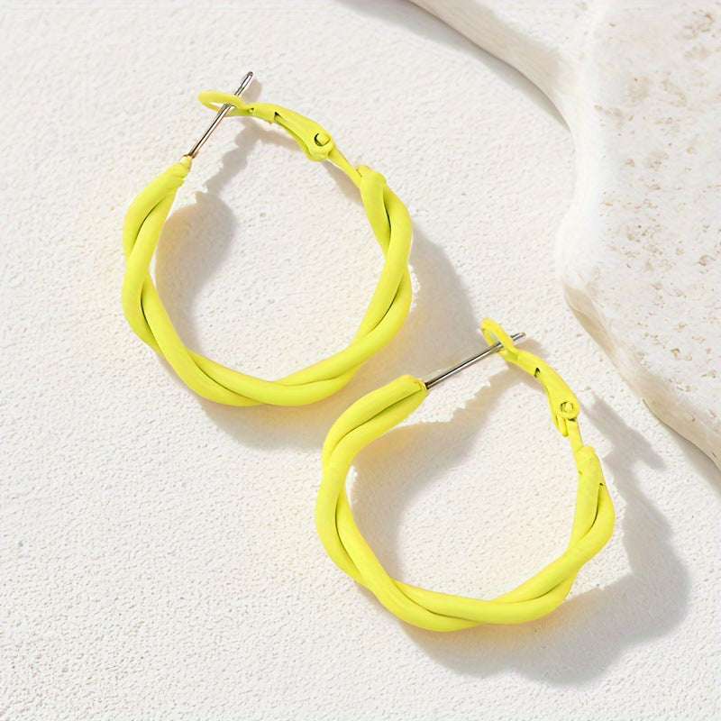 Niche High-grade Winding Circle Metal Candy Earrings