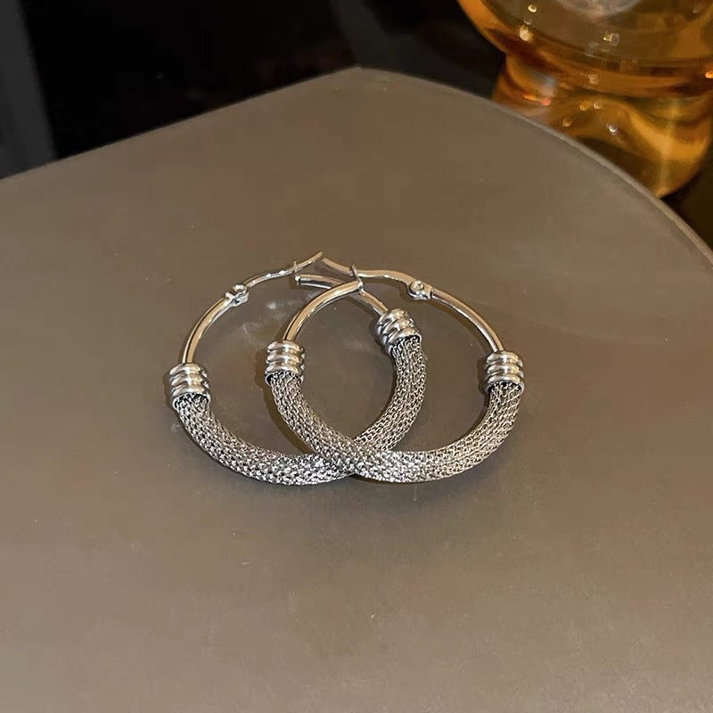 Women's Geometric Trend Circle Ear Clip Fashion Design Creative Style Earrings